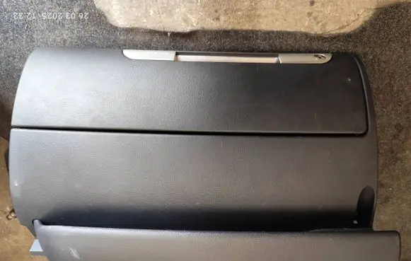 Audi TT Mk1 Glove box 8N2857095