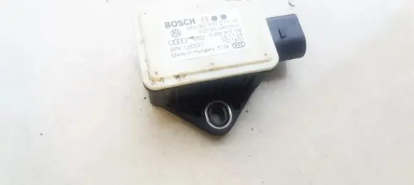 Audi A4 S4 B8 8K ESP acceleration yaw rate sensor 8K0907637C 0265005738