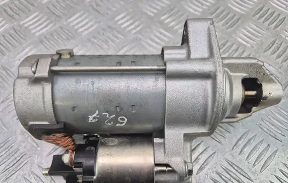 Mercedes-Benz C W205 Starter motor A2749062100 MS4380002020