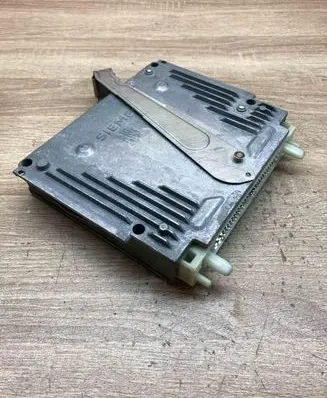 Volvo 850 Engine control unit/module ECU P9146317 S103955403F USED