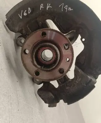 Volvo V60 Front wheel hub