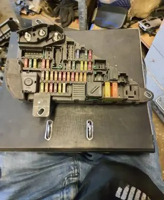 BMW 5 E60 E61 Fuse box set 6906601 6906603