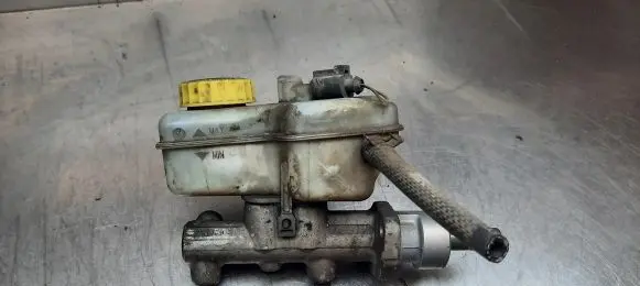 Skoda Fabia Mk1 (6Y) Master brake cylinder