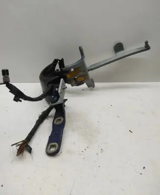 BMW 5 F10 F11 Tailgate/trunk/boot hinge 7206640