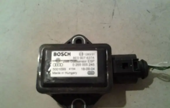 Audi A4 S4 B6 8E 8H ESP acceleration yaw rate sensor 8E0907637A 0265005245