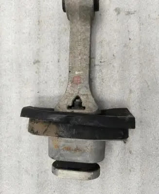 Hyundai Elantra VII Engine mount vacuum valve 