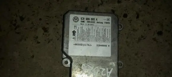 Volkswagen Polo Airbag control unit/module 1c0909605k