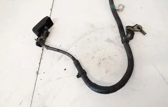 Toyota RAV 4 (XA30) Positive cable (battery) 8212242050 82122-42050