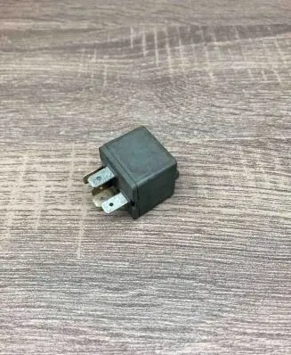 Renault Espace III Other relay 12V2337 B047
