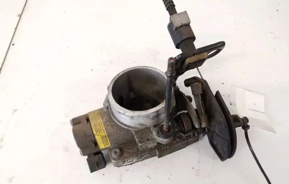 Ford Mondeo MK I Throttle valve 958FVA 960208