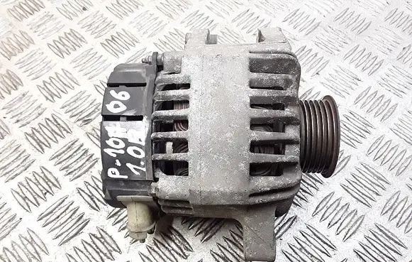 Peugeot 107 Generator/alternator m51022118730