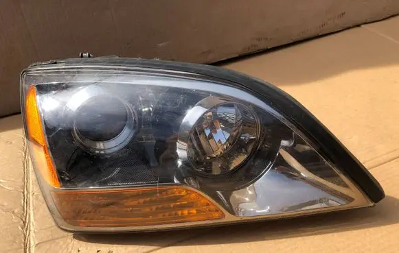 KIA Sorento Headlight/headlamp