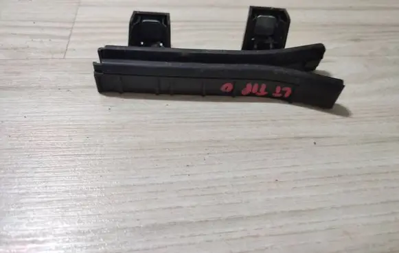 Fiat Tipo Rear door windshield rail 52008495
