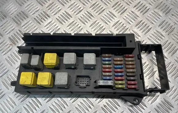 Mercedes-Benz Sprinter W906 Fuse module A9065450401
