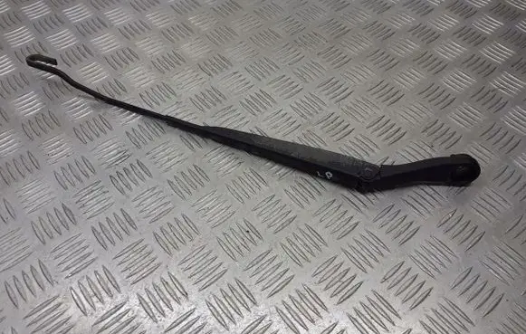 Nissan Primera Front wiper blade arm 16004-A
