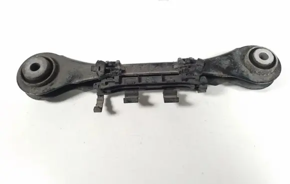 Rear control arm