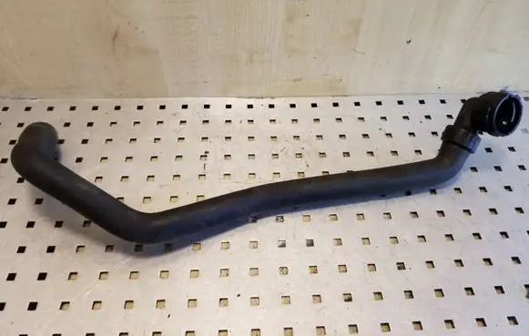 Land Rover Freelander 2 - LR2 Engine coolant pipe/hose 6G918260MD