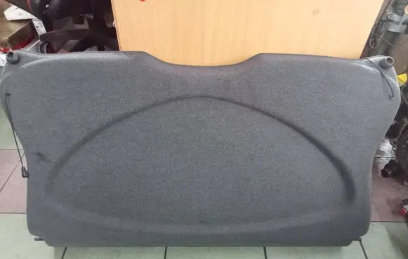 Parcel shelf