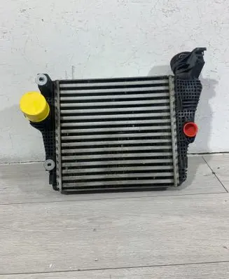 Porsche Macan (95B) Intercooler radiator 95B145804A