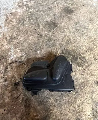 Mercedes-Benz E W211 Seat control switch 2108213851 03463815