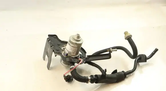 BMW M6 Vacuum pump 6769029 34336769029 00938300