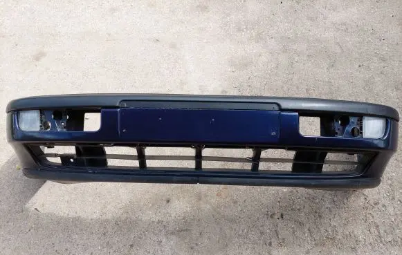Volkswagen PASSAT B4 Front bumper 3A0807217E