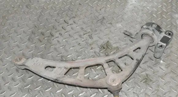 Front lower control arm/wishbone