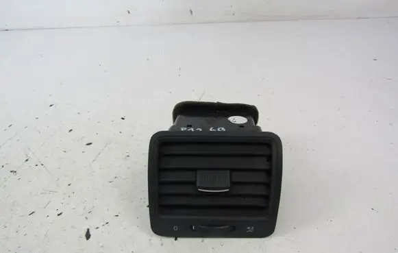 Volkswagen Golf IV Dash center air vent grill 1K0819710