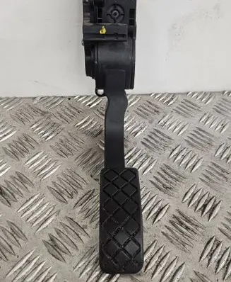 Skoda Fabia Mk2 (5J) Accelerator throttle pedal 0280755063 6Q1721503F 986227615Y