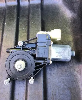 Land Rover Range Rover Sport L494 Rear door window regulator motor 0130822783 E840368002 488335