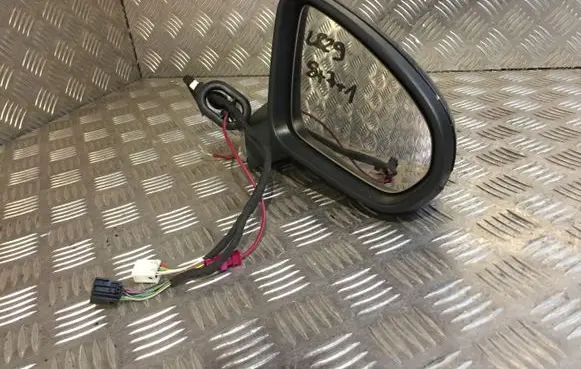 Mercedes-Benz X-class W470 Front door electric wing mirror 
