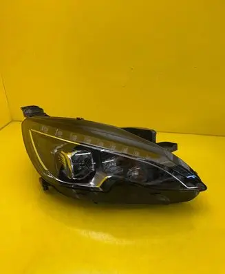Peugeot 308 Headlight/headlamp 9677832380-00