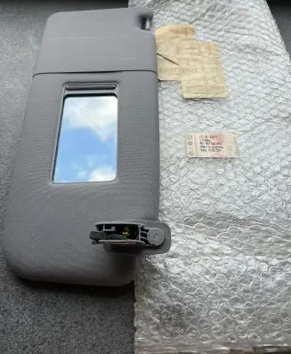 Audi A6 S6 C5 4B Sun visor 4B0857552 19022001 LS10387