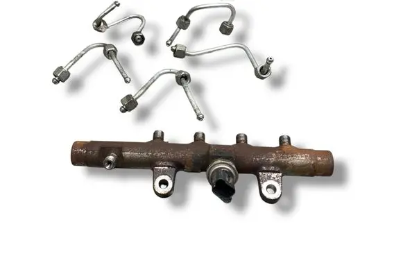 Nissan Qashqai Fuel main line pipe A2C20001221 5WS40154 8200815617