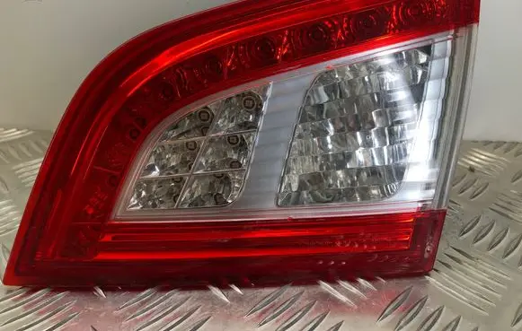 Peugeot 508 RXH Tailgate rear/tail lights 9686780680 W22C0FFR 89501198