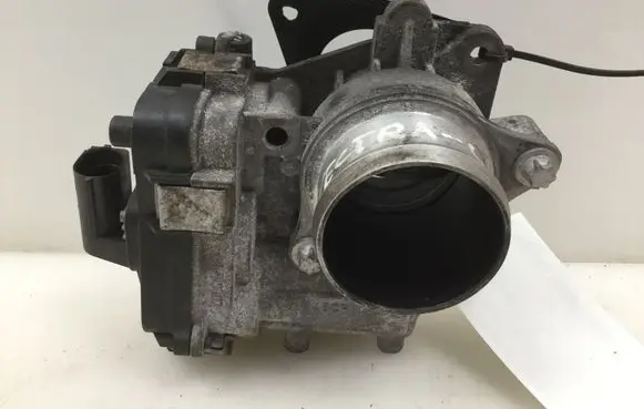 Opel Vectra C Throttle valve 55199975