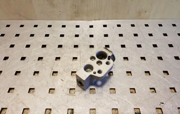 Audi A5 8T 8F Air conditioning (A/C) expansion valve 52316990
