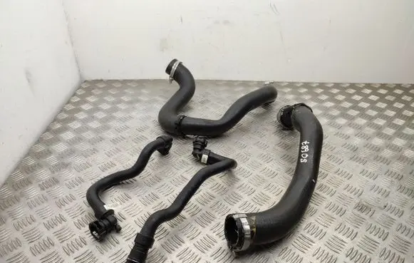 Opel Grandland X Engine coolant pipe/hose 9820100780 9820100680 9673473780