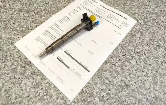 Fuel injector