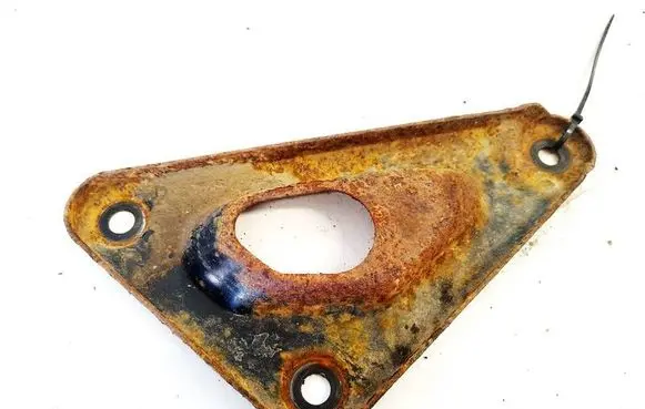Opel Zafira B Engine mounting bracket 