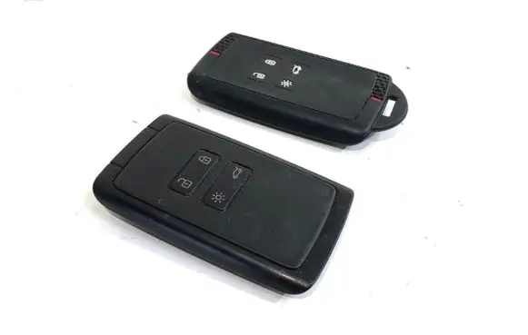 Renault Megane IV Ignition key/card 