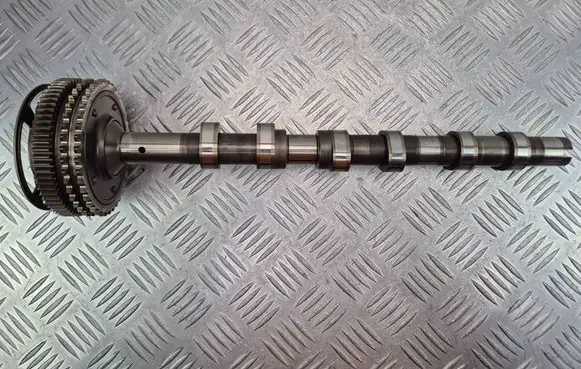 Mercedes-Benz E A207 Camshaft 2720502608 100822590
