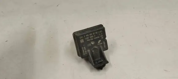 Mercedes-Benz A W177 Glow plug pre-heat relay A6089000200
