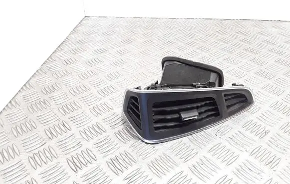 Dashboard side air vent grill/cover trim