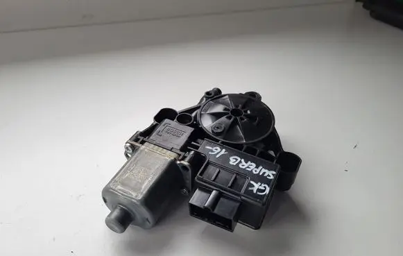 Skoda Superb B8 (3V) Rear door window regulator motor