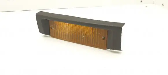 BMW 3 E30 Front indicator light 1377996 1377993 63131377993