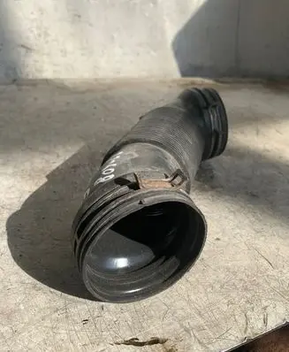 Volkswagen Beetle A5 Air intake duct part 1k0129684