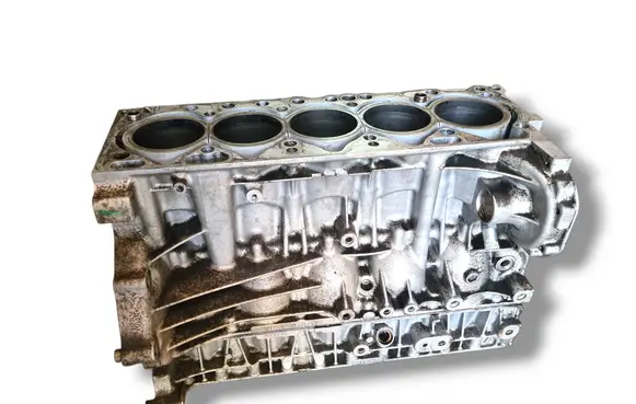 Volvo V60 Engine block D5204T2 31316735