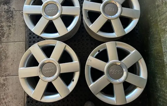 Audi A3 S3 8L R16 alloy rim 8L0501025AE