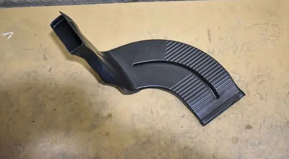 Mercedes-Benz C W206 Intercooler air guide/duct channel A2068310200555525